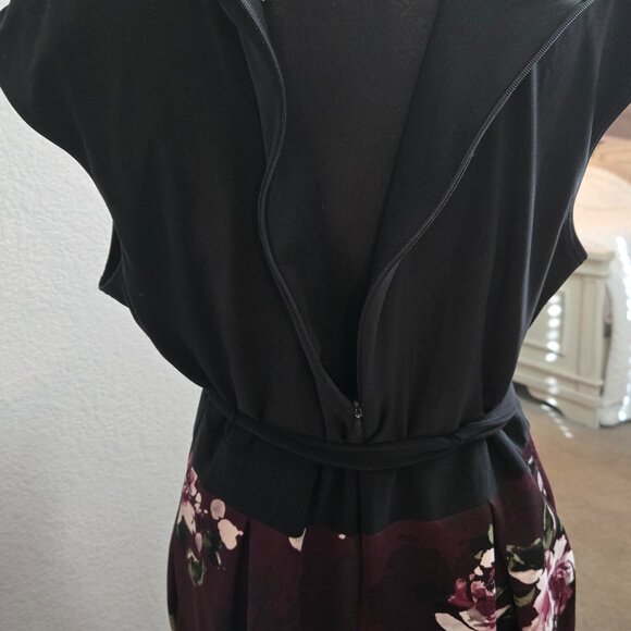 Fleur and Stone - Size 12 Dress with pockets - Pre-Owned - Picture 4 of 6